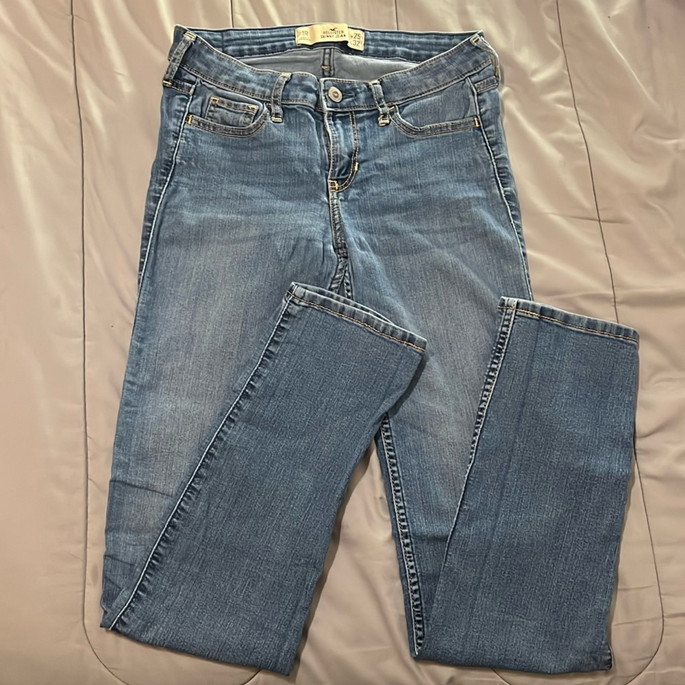 WOMENS HOLLISTER JEANS GREAT CONDITION
